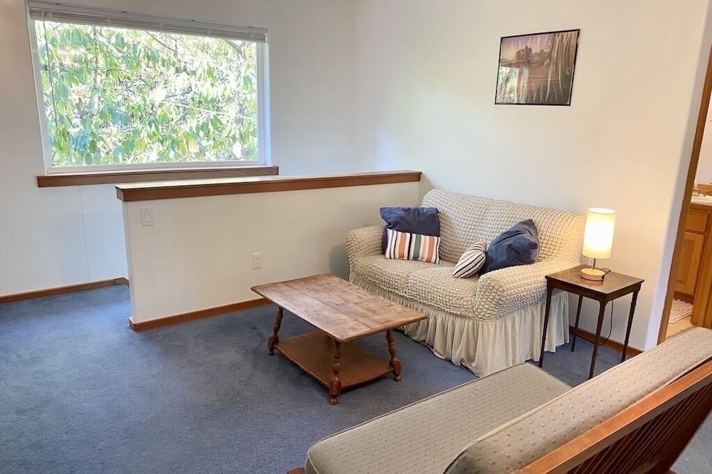 Port Townsend Apartment | Monthly Rental - Enjoy Port Townsend beaches and miles of wooded trails
