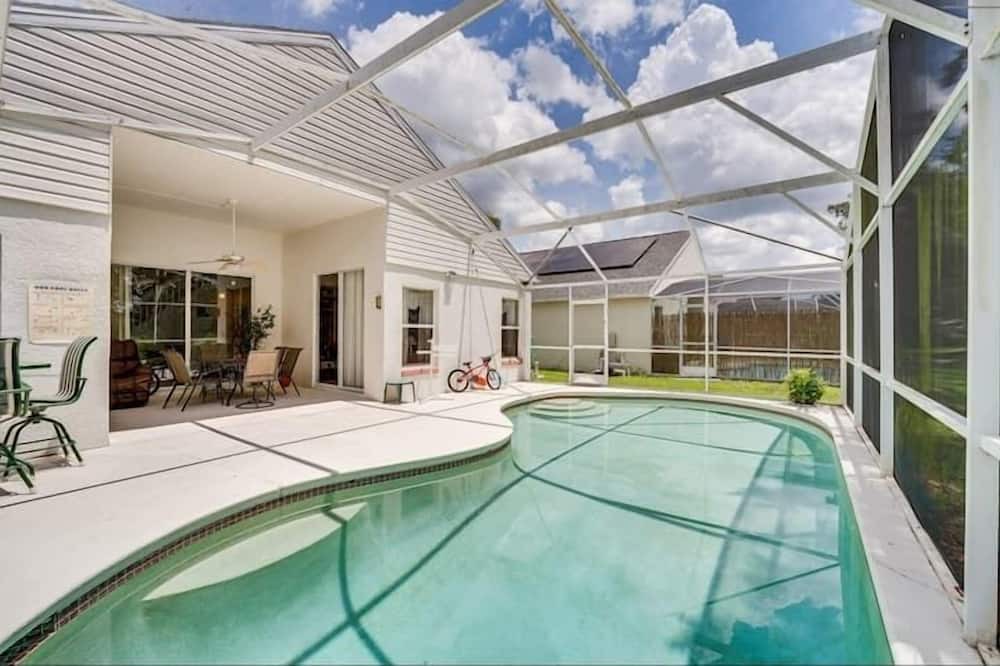 Chatham Park Apartment | 4 Bedroom 721378 by Houzlet