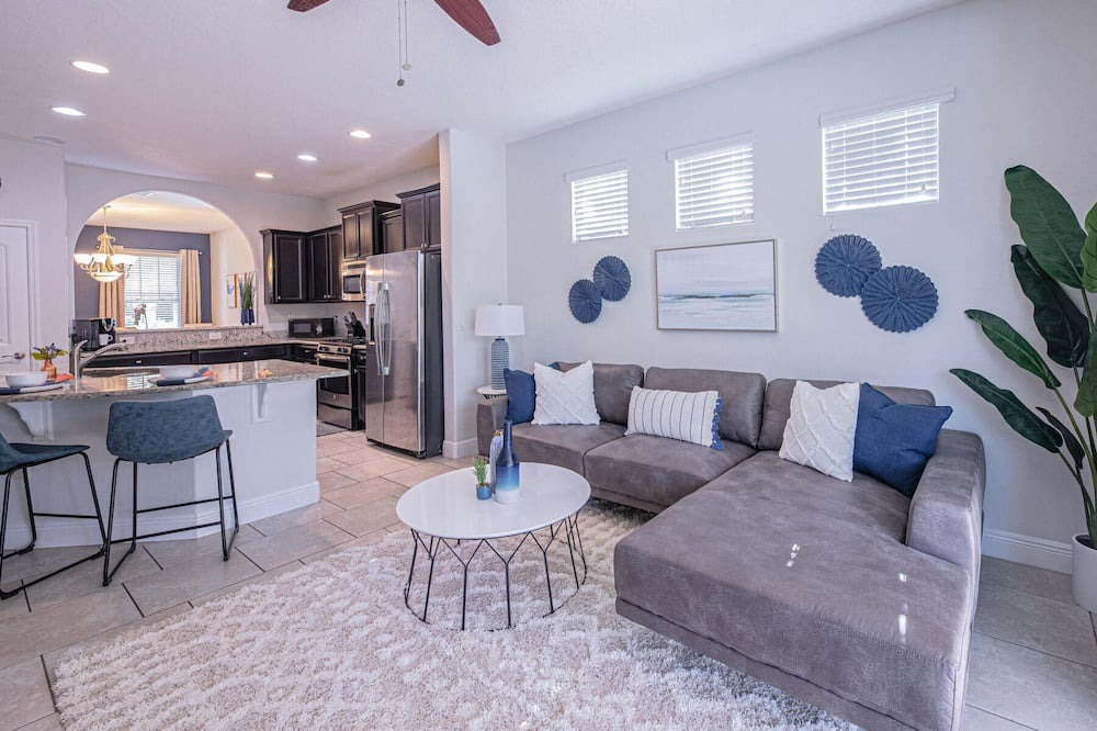 Briargrove Villa | Solterra Resort 5 Bed 4.5 Baths #5165d