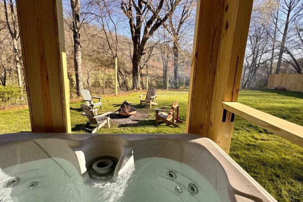 Balsam Grove House | Trail-Ready Retreat near Waterfalls w/Hot Tub