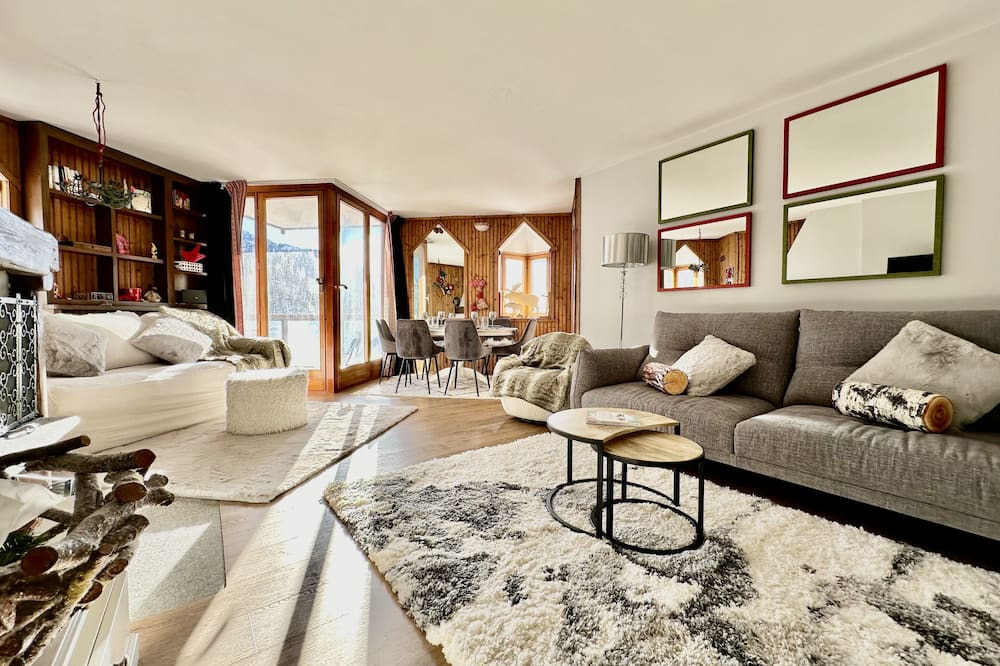 Cervinia Apartment | Luxury 4beds ski-in&out steps from center