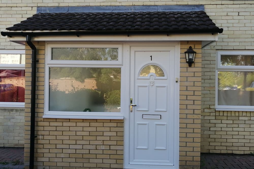 Southampton House | Inviting 4-Bed House in Southampton - Home away