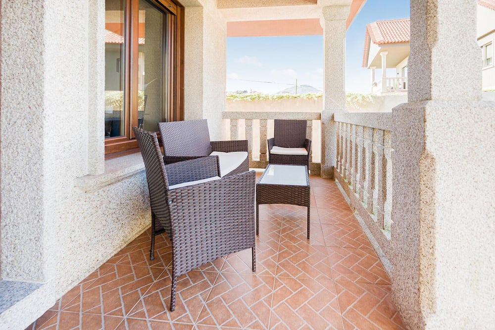 Salcidos House | In charming A Guarda welcomes you this Galician villa with beautiful outdoor area.