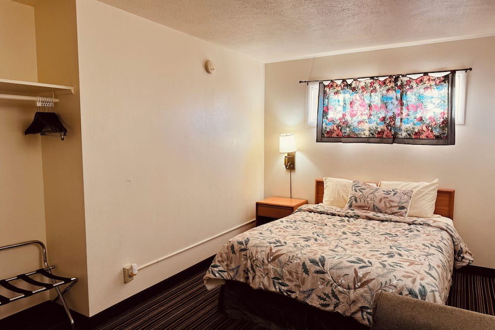 Dayton Hotel | Blue Mountain Motel