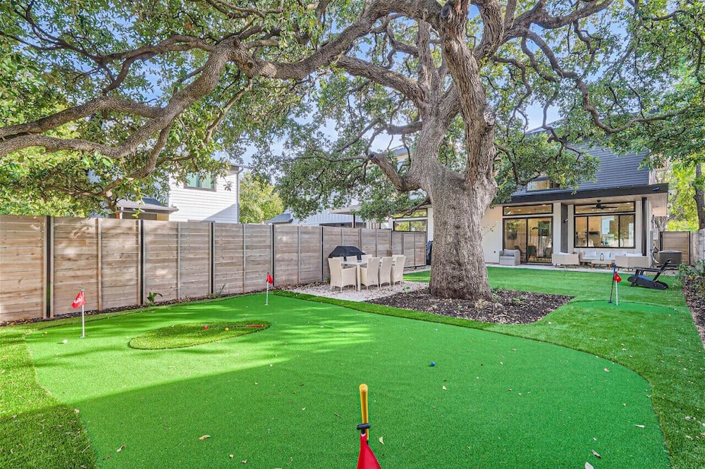 South Manchaca House | Custom New Build Central Austin Home Mins to DT