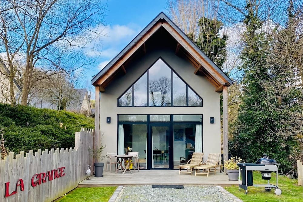 Veulettes-sur-Mer House | Loft with jacuzzi located 800 m from the sea