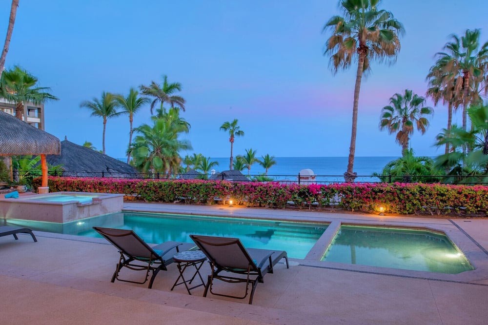 Cabo San Lucas Villa | Close Walk to Beautiful Beach, Costa Brava, 3 bedroom