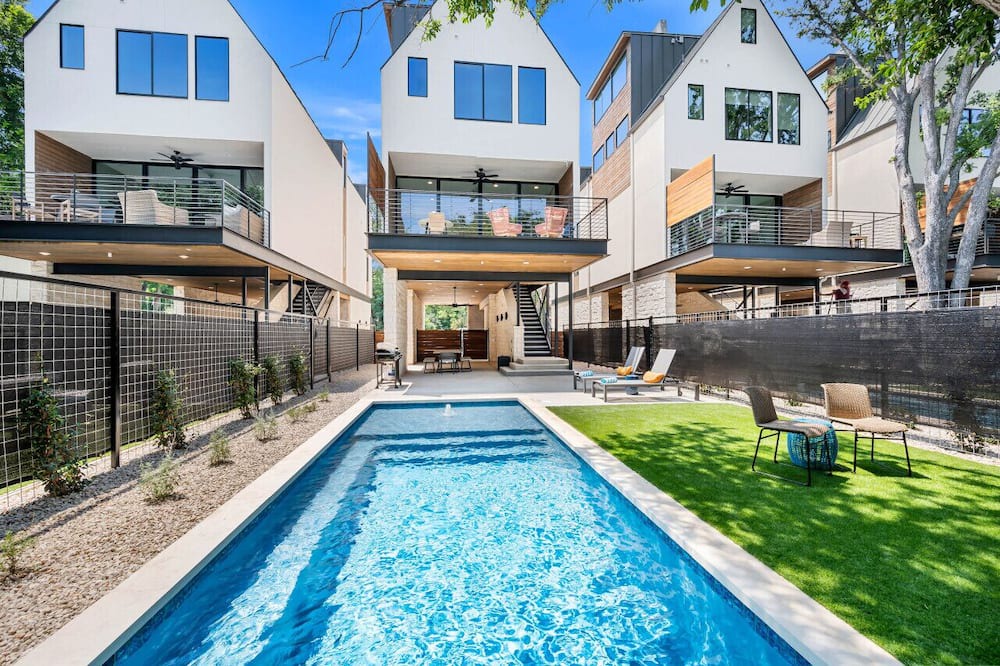 New Braunfels House | Porter Haus at Camp Warnecke*Direct Comal River Access*Walk to Downtown NB