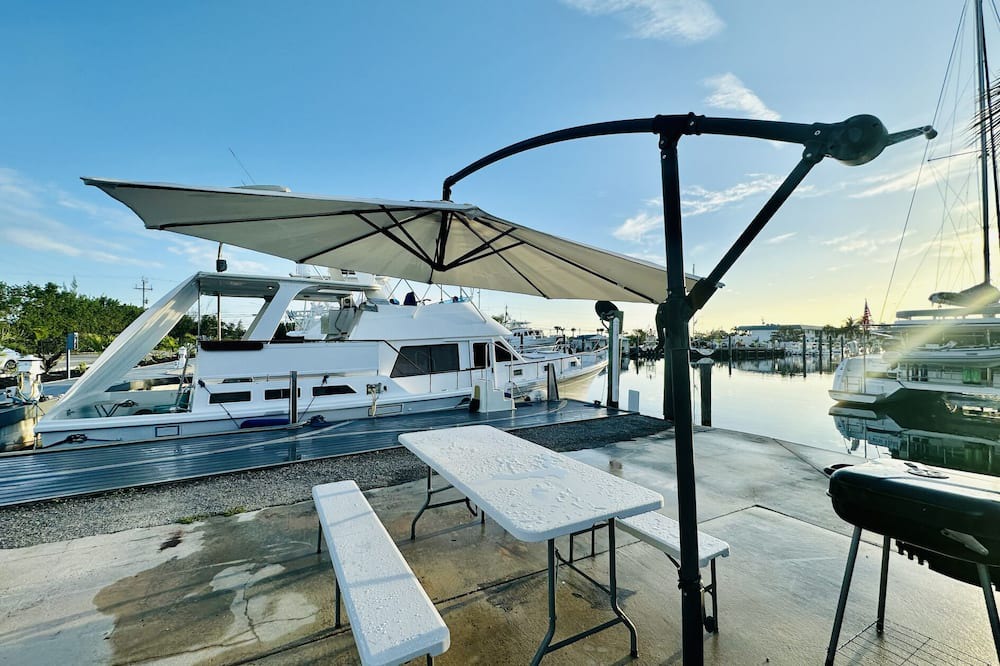 Key Largo Boat Rental | Lady Blue Yacht in FL KEYS