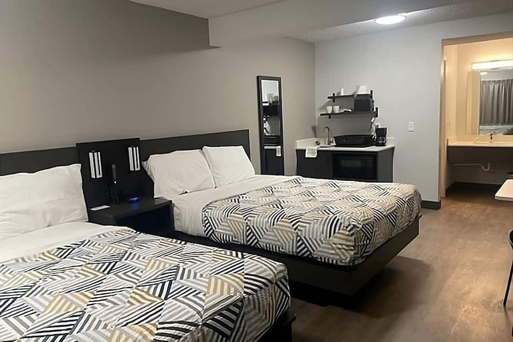 Rock Springs Apartment | Indulge in Home Like Comfort, 2 Units with Free Parking, Near Bunning Park