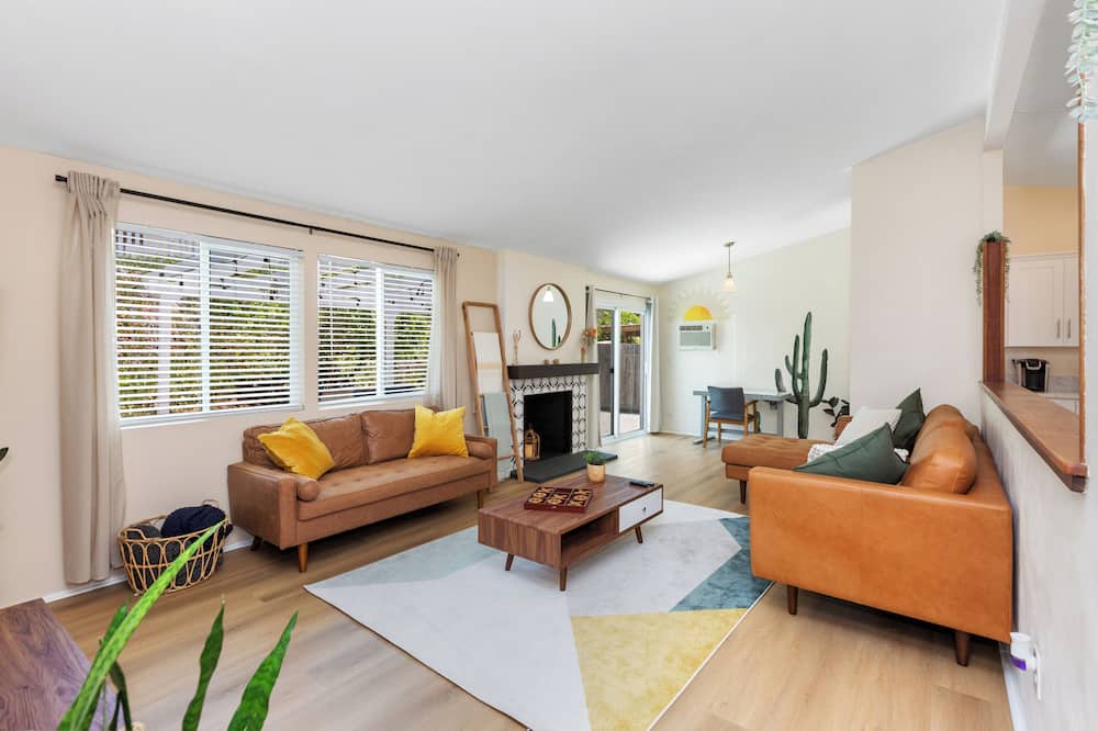 Serra Mesa House | <15 min to Beaches, Downtown, more! Modern Getaway