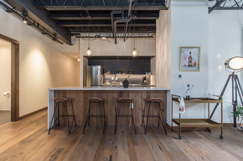 Historic South Hill Apartment | This serviced apartment is a 1 bedroom(s), 1 bathrooms, located in Lexington, KY.