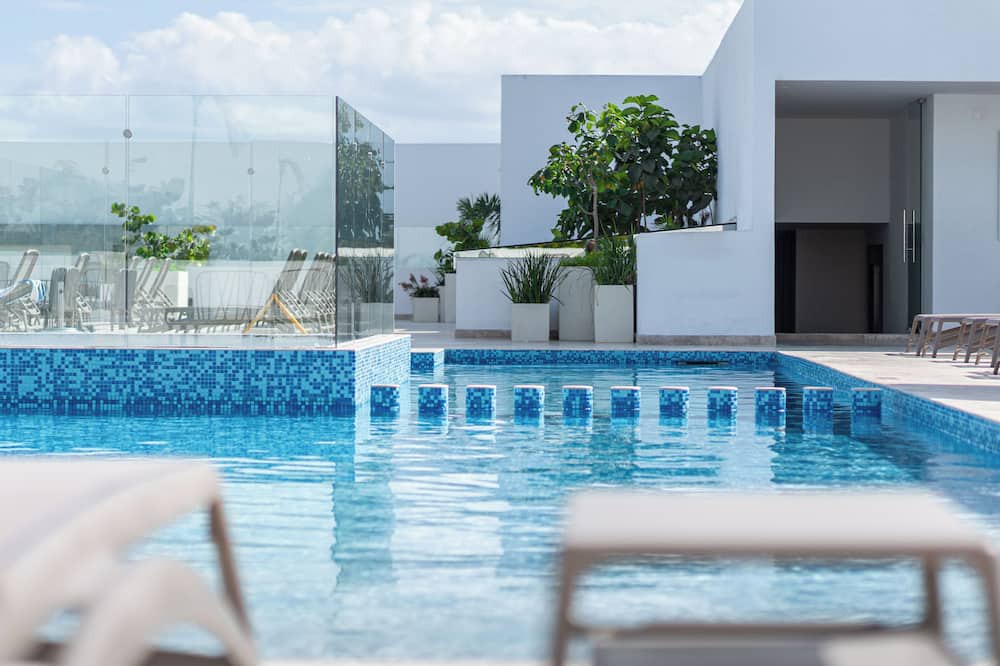 Gonzalo Guerrero Condo | Luxury Beach Condo with 4 Rooftop Pools, huge Gym, Bar, Restaurant, kids club & Spa