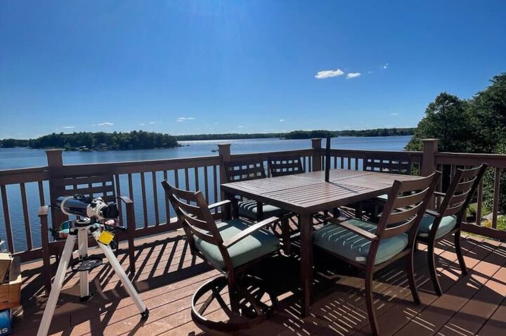 Hale Cabin | Lakefront Lookout on Sage Lake!