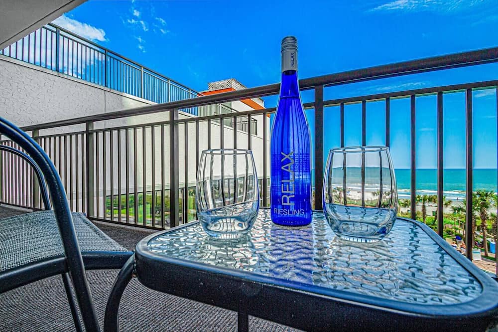 Myrtle Beach Condo | Breathtaking Oceanfront Suite at Grand Cayman