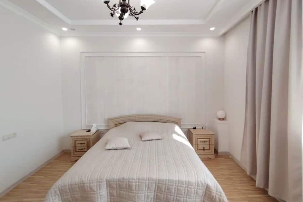 Kentron House | Charming 3-bedroom house with AC, fitness room in nice Yerevan