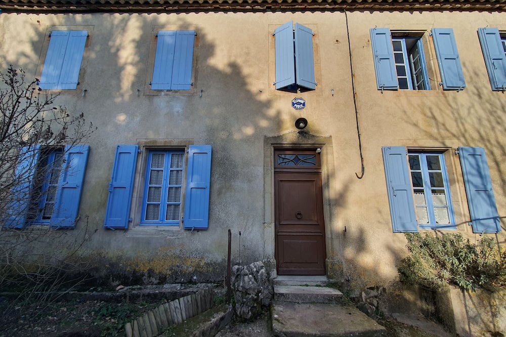 Gissac Apartment | Sabatier Apartment at the Eco-Museum – Authentic 1960s Farmhouse