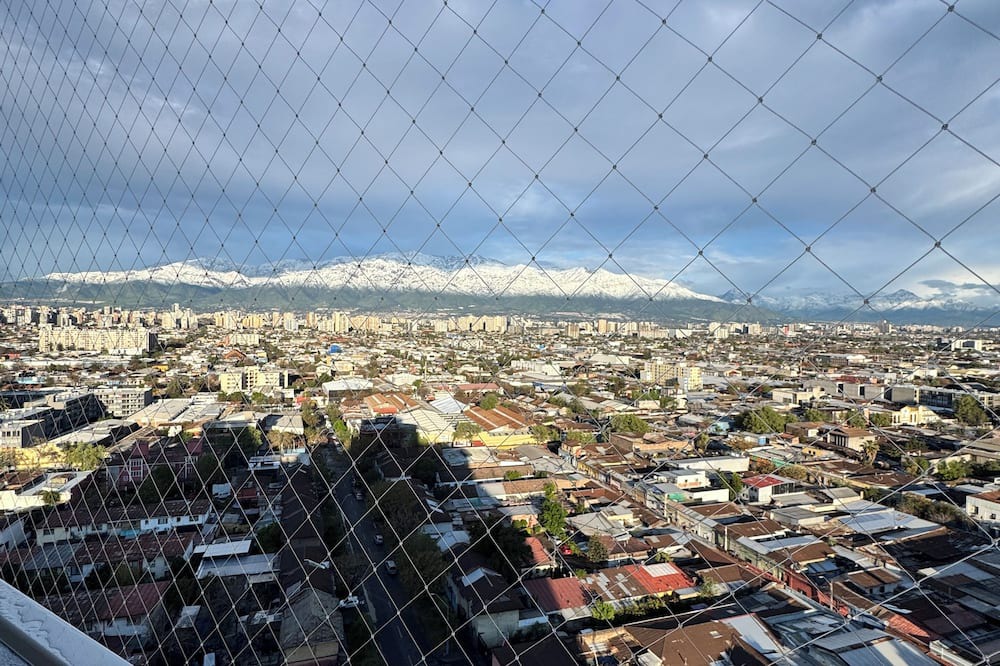 Downtown Santiago Apartment | Modern apartment near Movistar Arena for 6 people