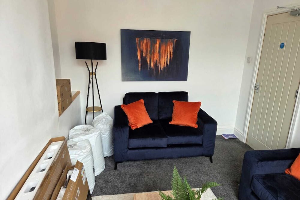 Thorpe Satchville House | Approval City House Leicester 5 Bed 2 Bath Welford Road Stadium