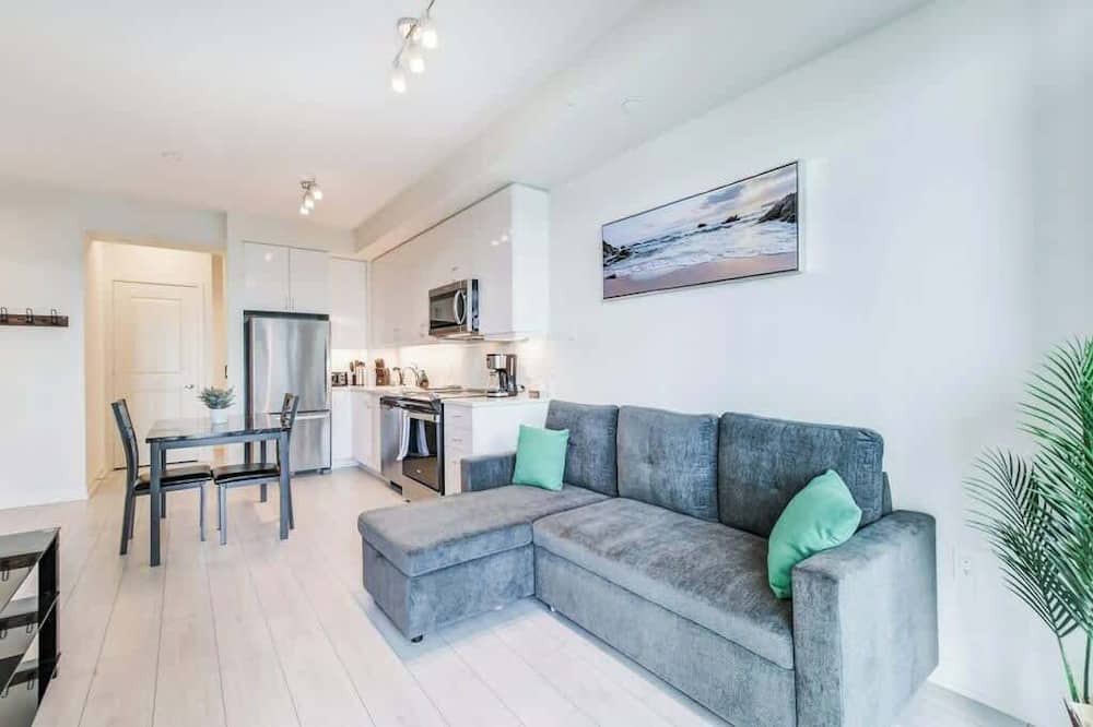 Humber Bay Shores Apartment | Brand New, 2 Beds Toronto Apt