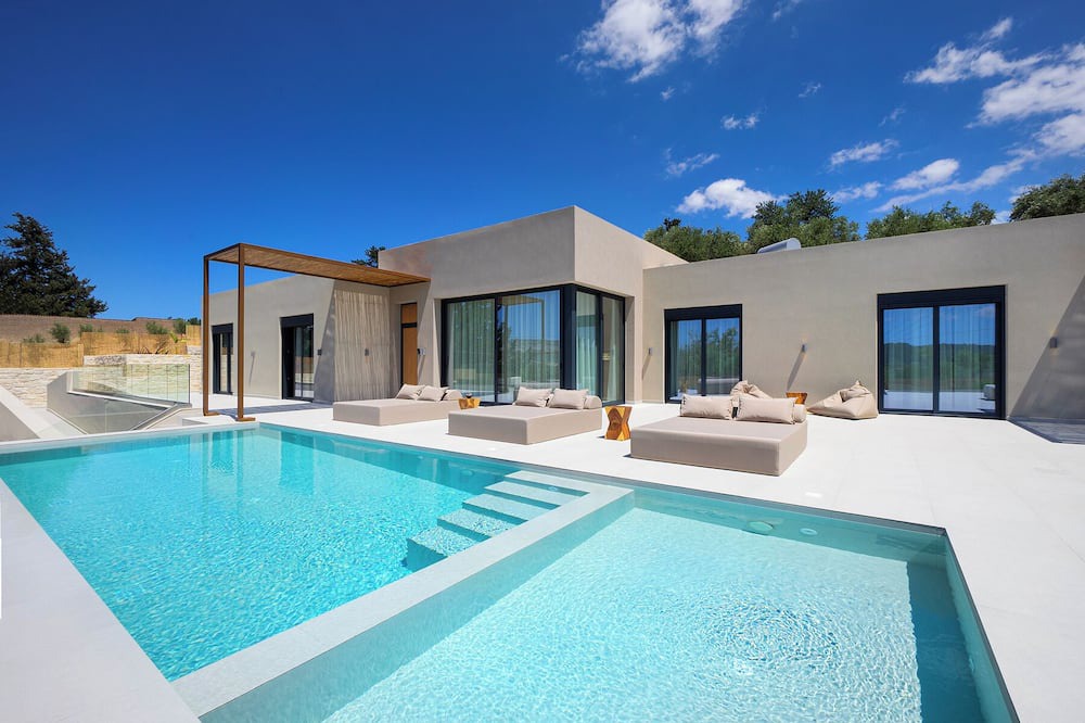 Apokoronas Villa | Elithos Villa, 4 BD, new and cozy, heated pool!