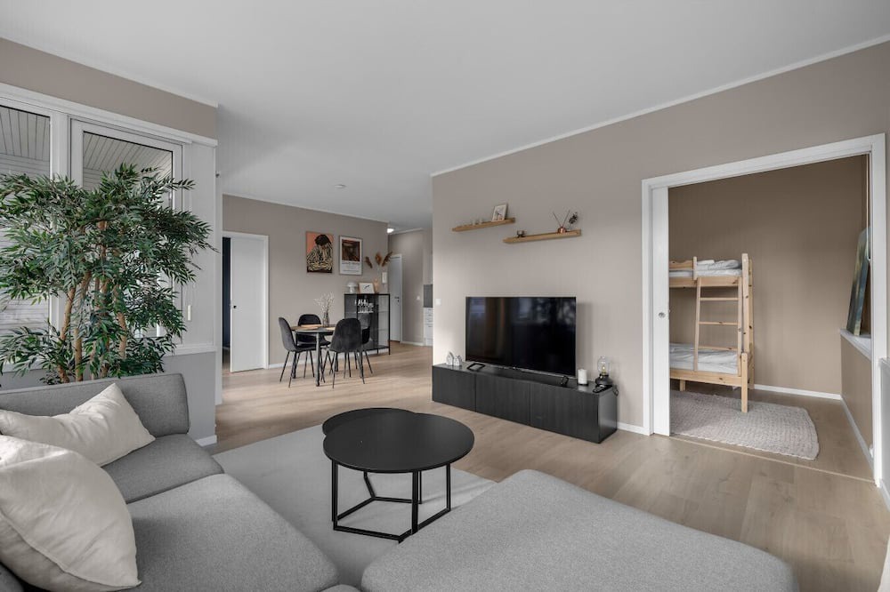 Tromso Apartment | Northstay - Tromsø Mountain View Apartment