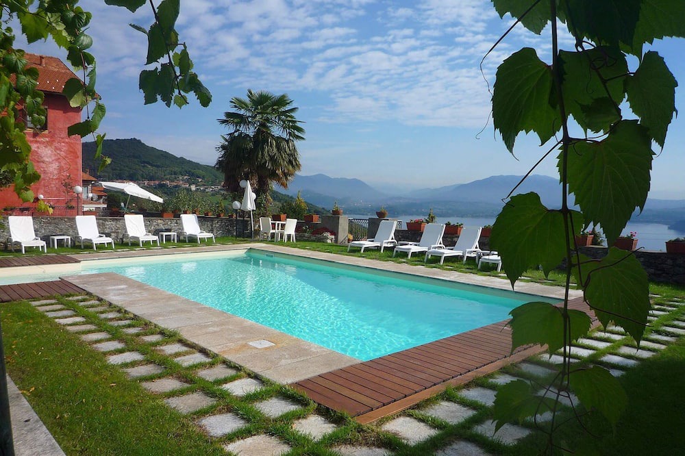 Massino Visconti House | Mariuccia 1 with shared pool - My Rental Homes