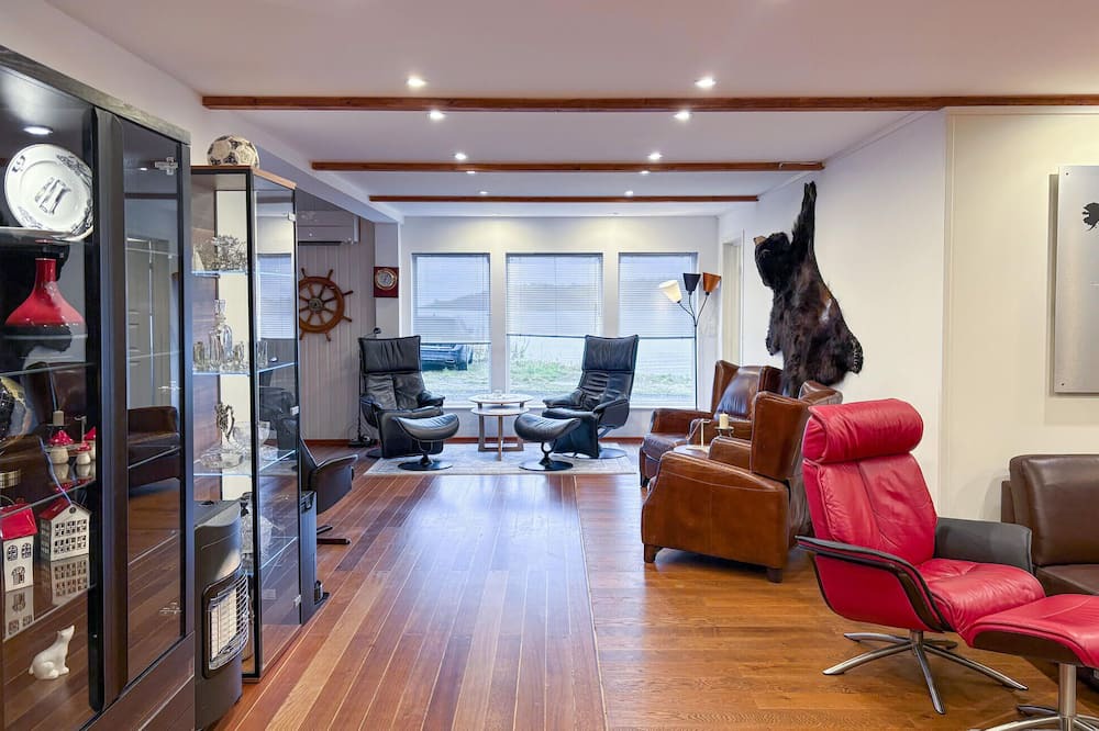 Kvalsund Apartment | Nice apartment in Kvalsund with WiFi