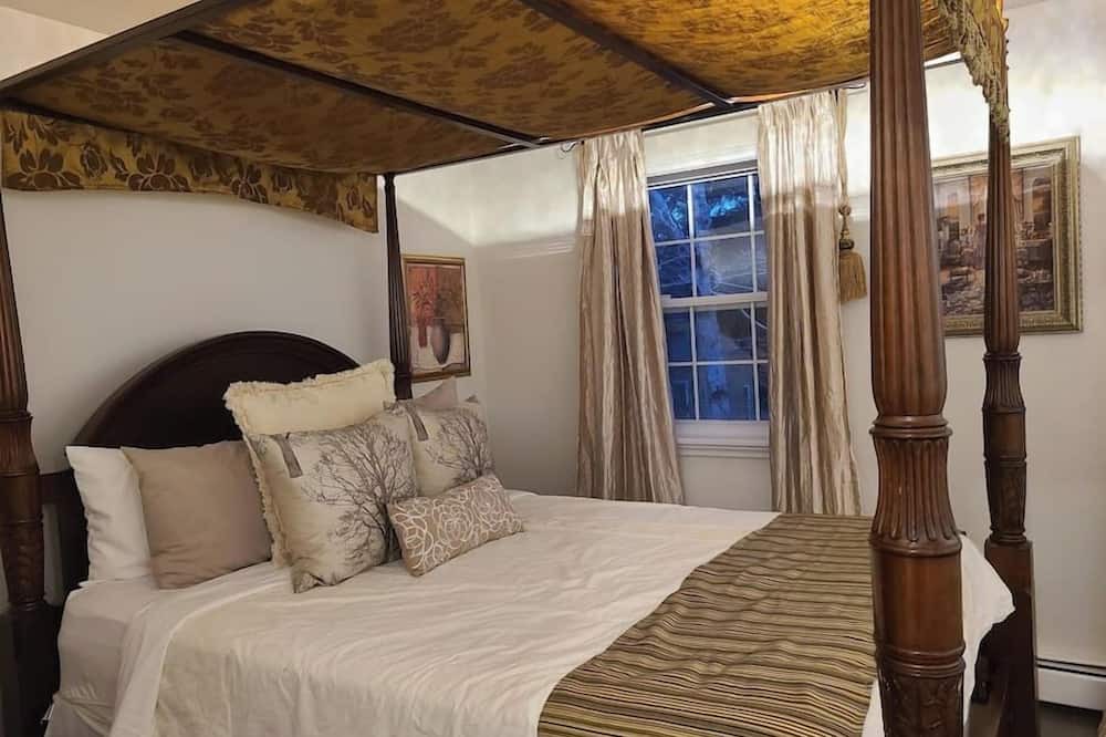 Halifax House | Gracious Furnishings With Boutique Style Beds