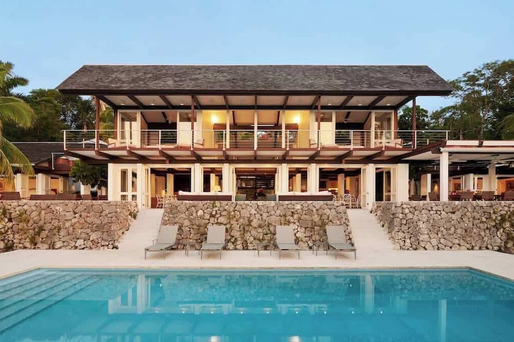 Montego Bay Villa | Villa Rosa Summary: M