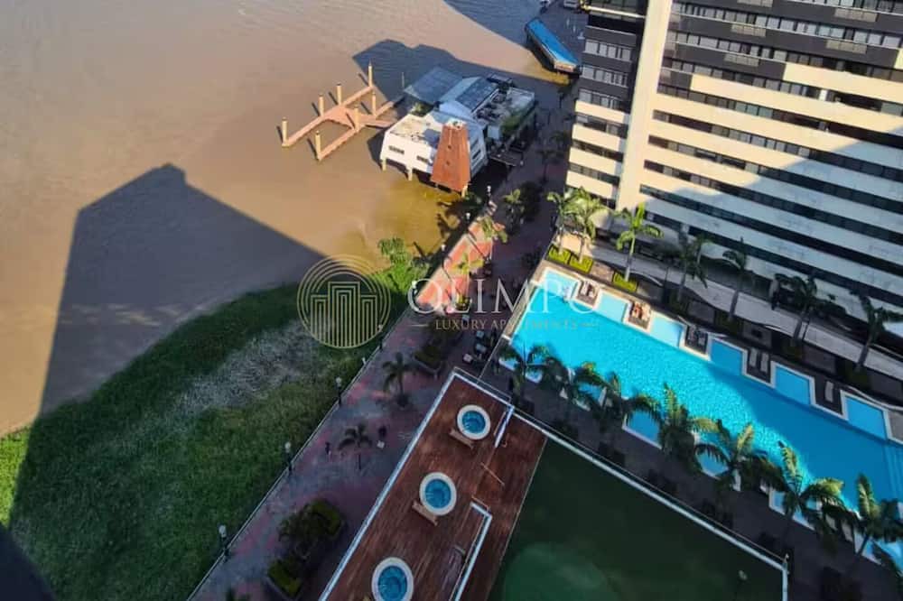 Tarqui Apartment | Olimpo Sky Room Deluxe with river view