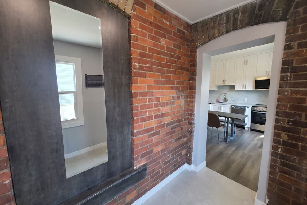 Orillia Apartment | Home away from home in Orillia
