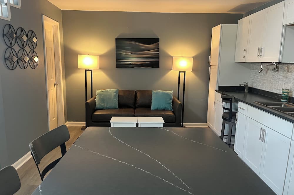 McCormick Cottage | Lovely Loft on the lake, charming in McCormick SC