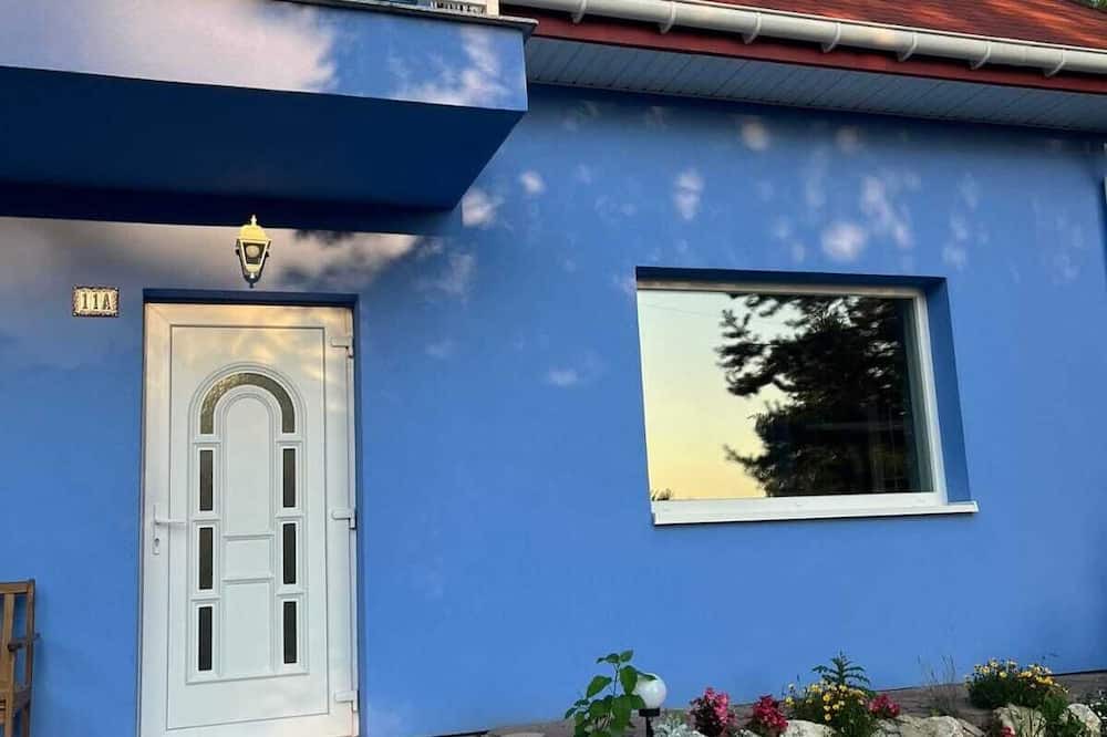 Zabierzow House | Błękity domek koło Krakowa - transfer z lotniska i dworca, jazda konna!