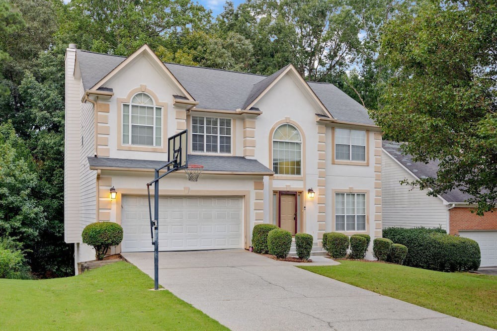 Johns Creek House | Elegant 5BR Gym+Pool Table Alpharetta