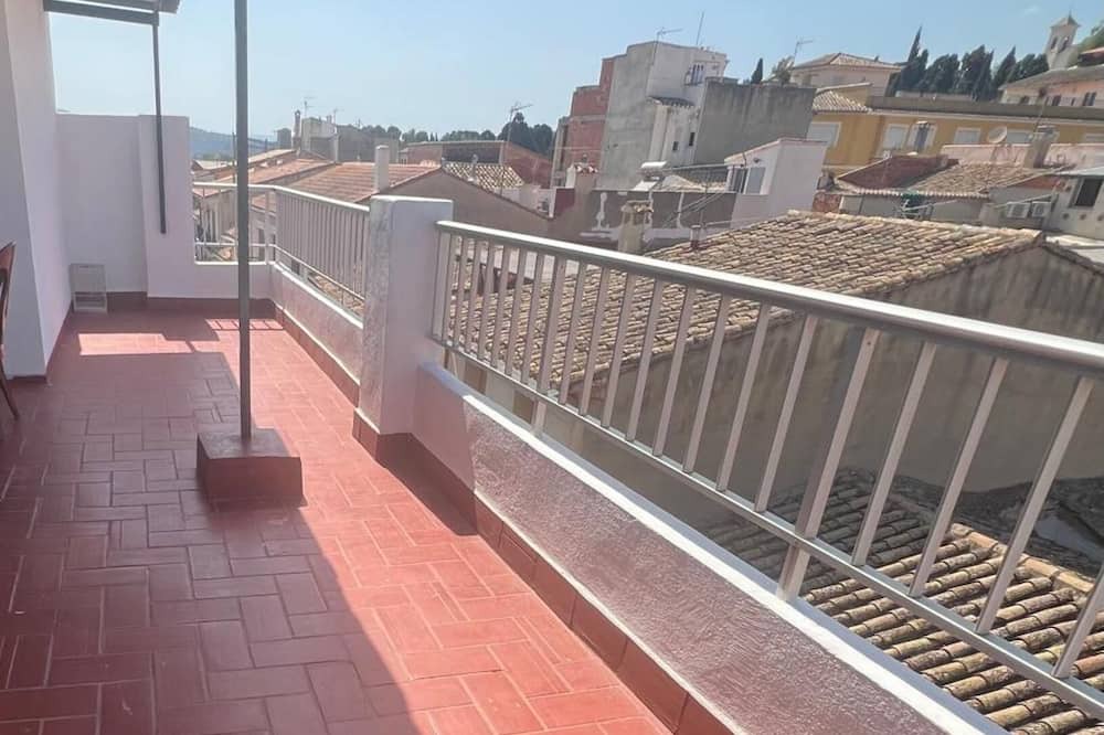 La Llosa de Ranes House | Holiday Home 'Cesar' with Mountain View, Wi-Fi and Air Conditioning