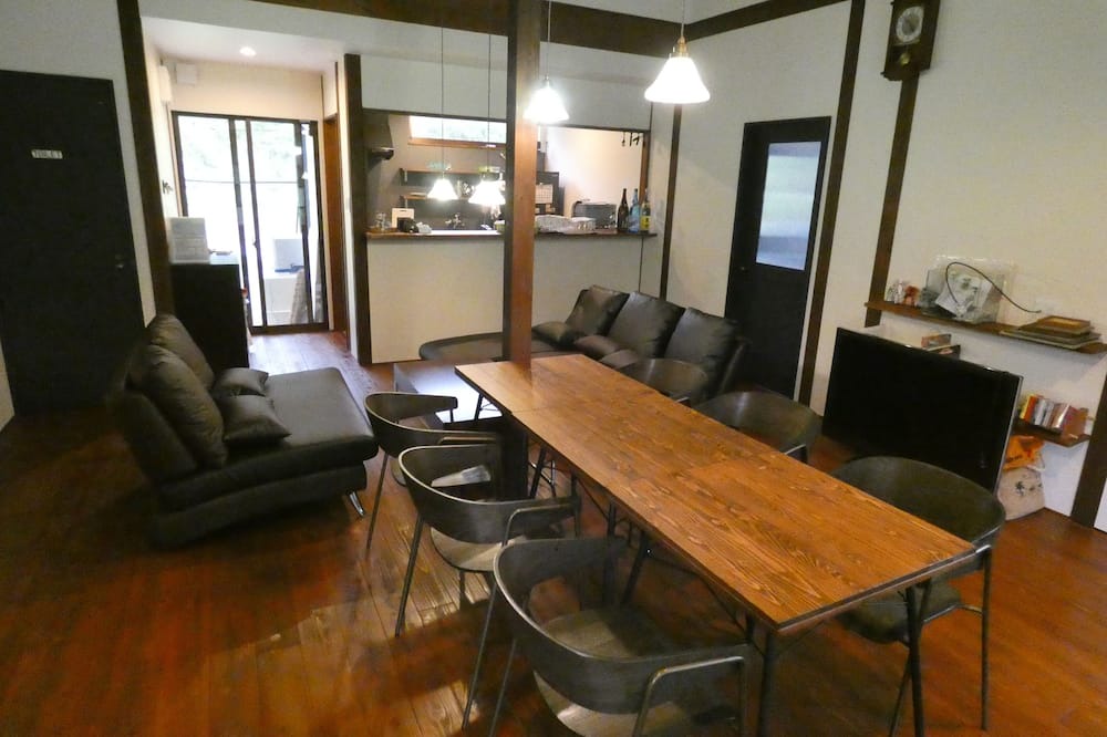 Setouchi Resort | Hoshiyadori is a guesthouse located at the southernmost tip of Amami Oshima, a remote island in Japan. After swimming with sea turtles on the beach in front of you, enjoy a barbecue under the stars!