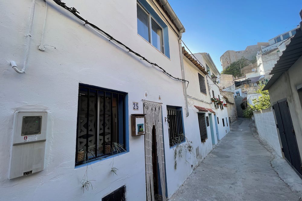Chelva House | House with terrace and views. Brand new in the middle of nature