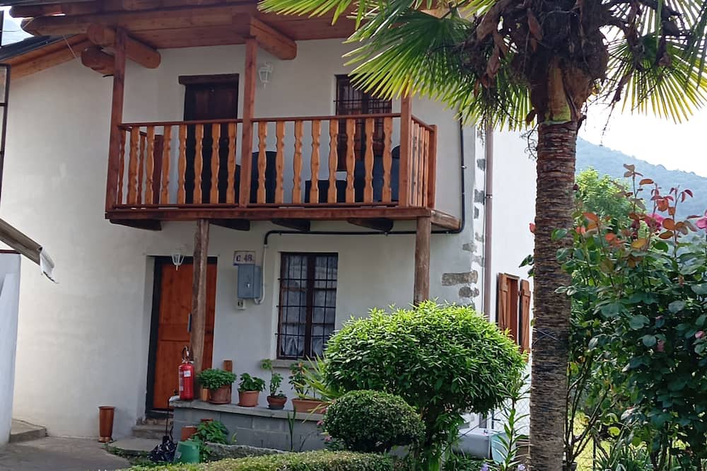 Breia House | The Little House