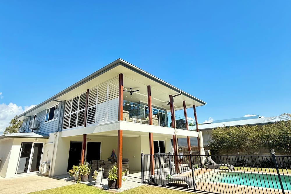 Toogoom House | Your Coastal Escape Awaits in Toogoom with private beach access!