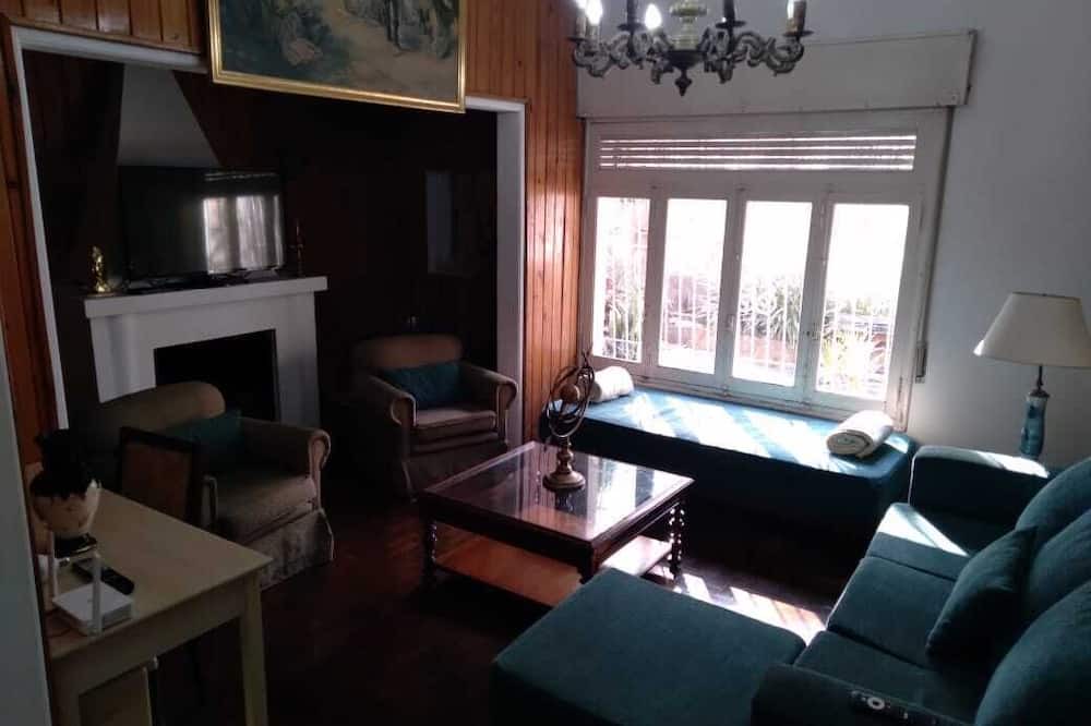 Rosario House | "La Dorada", Whole Family House in nice residential area