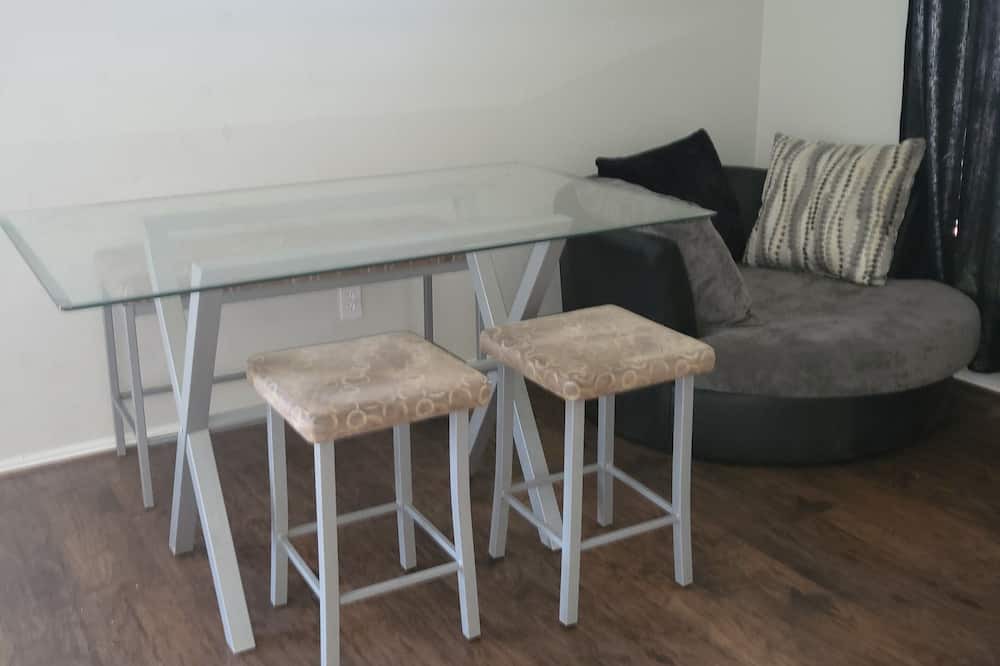 Royse City House | Tranquillity in Royse City