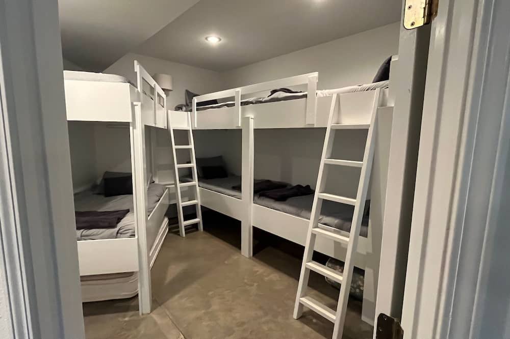 Wedowee House | Must See at Lake Wedowee! Year-round deep water that comfortably sleeps 14-16.