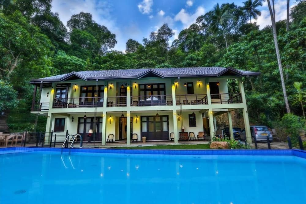 Gankewala Villa | Private Lakefront villa with pool in Digana Kandy
