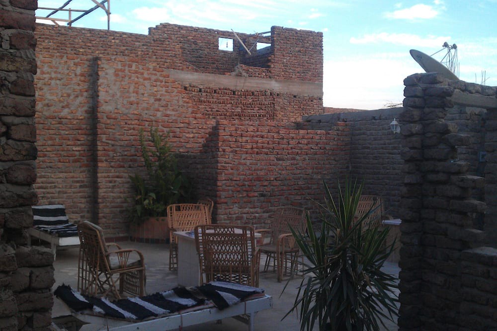 Luxor Apartment | Charming Home in the Heart of the City, Unique Experience Awaiting Amidst Nature