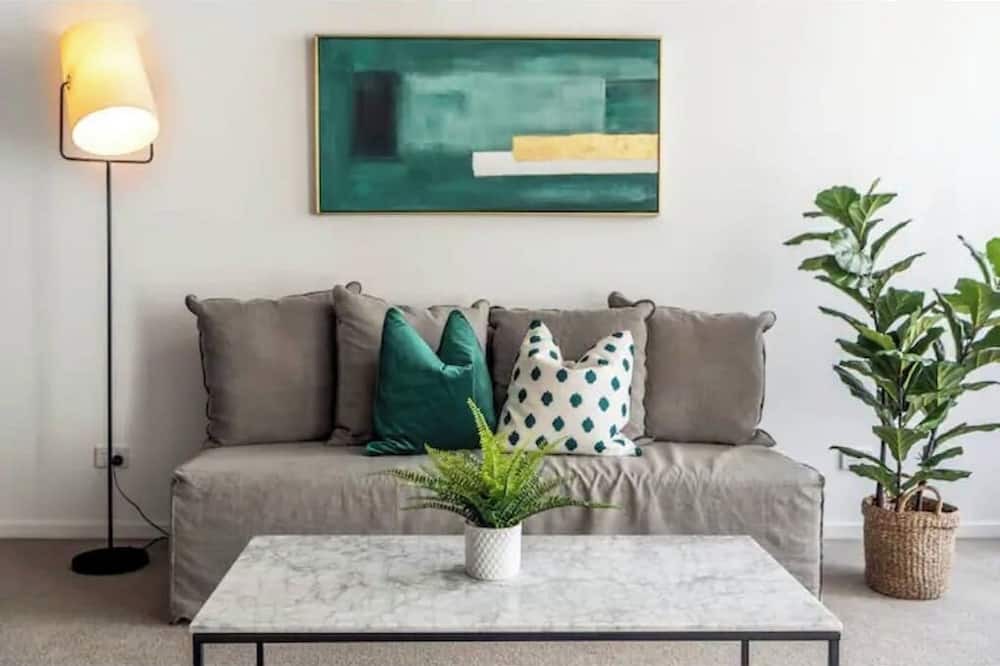 Kingston Apartment | The Emerald by Parbery Property Group