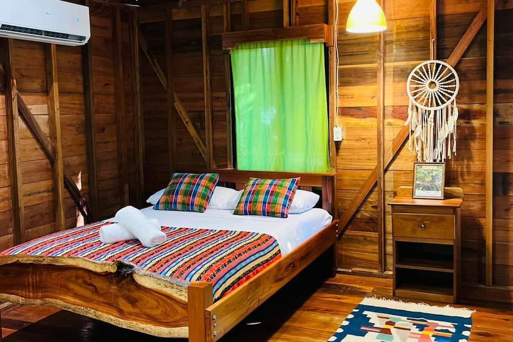 San Ignacio Cabin | Green Jay Cabin 1