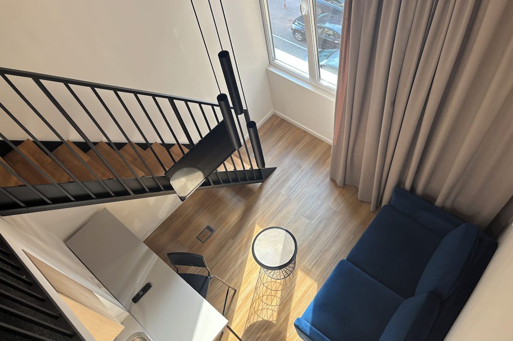 Kaunas Apartment | Modern Cozy Loft – Heart of Kaunas Wi-Fi, PS4 & Go3