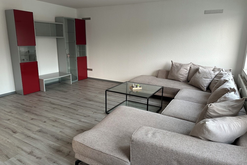 Alsdorf Apartment | Apartment with parking lot 15 min to Aachen