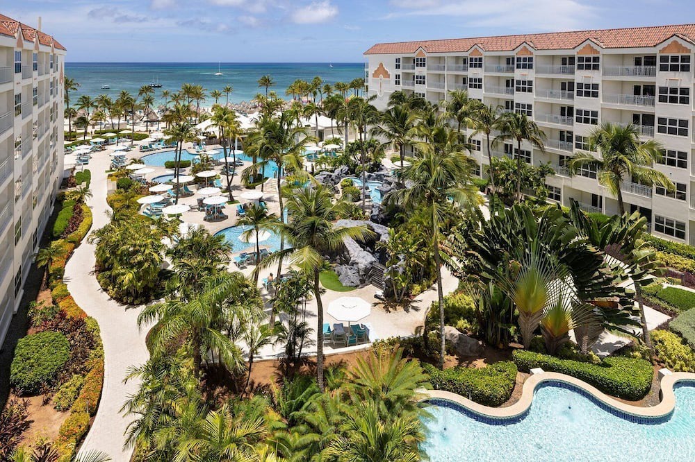 Palm Beach Hotel | A dream week in Aruba | Marriott's Ocean Club - In front of the Caribbean Sea